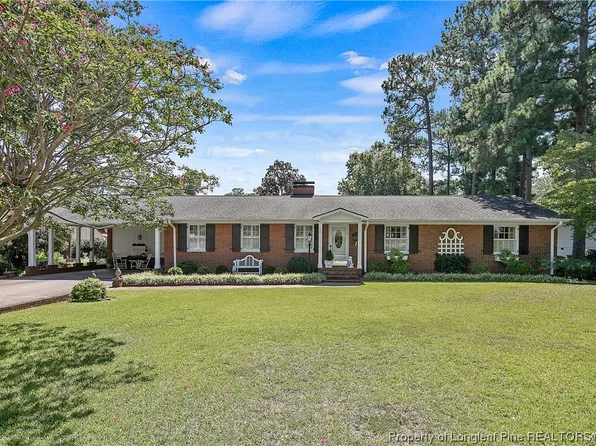 2213 Winterlochen Rd, Fayetteville, NC 28305