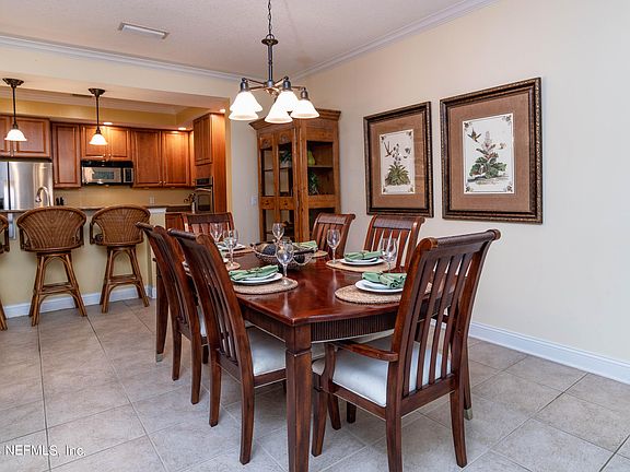 4th image of 330 N SHORE Circle #1113