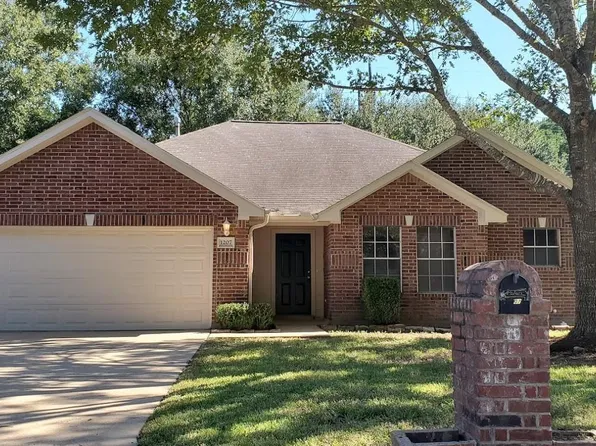 1207 Toby Ln, Conroe, TX 77301