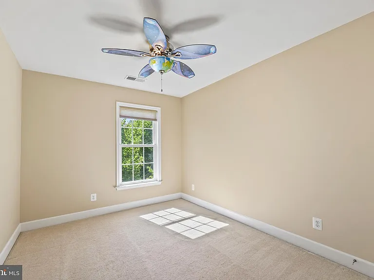 14873 Potomac Branch Dr — Photo 32