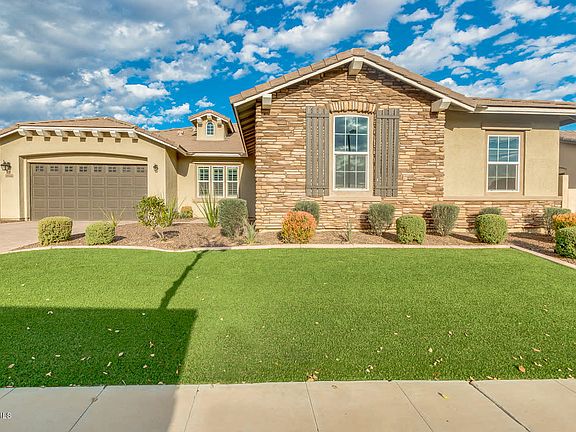 5th image of 12869 N 153rd Ln
