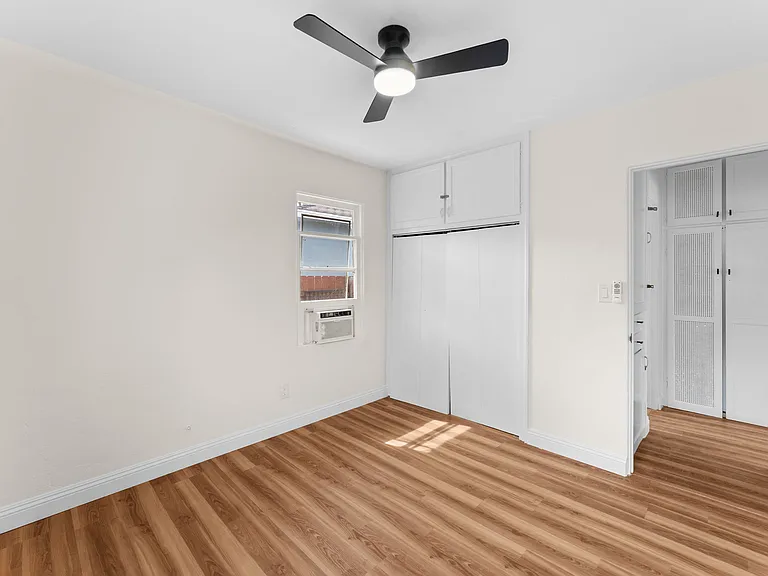 2648 Juan St — Photo 11