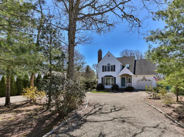 275 Lower County Road, Harwich Port, MA 02646