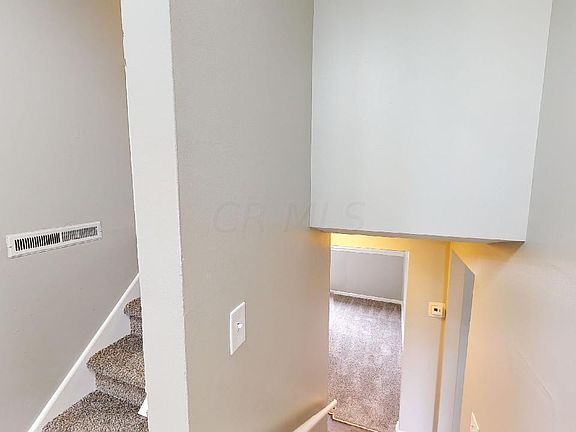3rd image of 2382 Woodland Ave