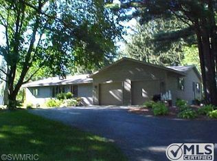 1825 S Mears Ave, Whitehall, MI 49461