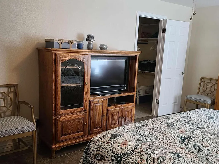 415 Corvair Dr — Photo 30