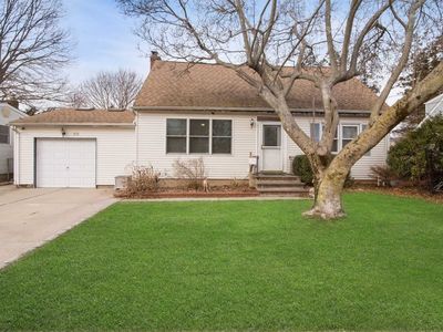 23 Adelaide St, Huntington Station, NY, 11746