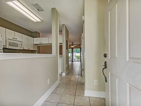 5th image of 12311 Kensington Lakes Dr Unit 1704