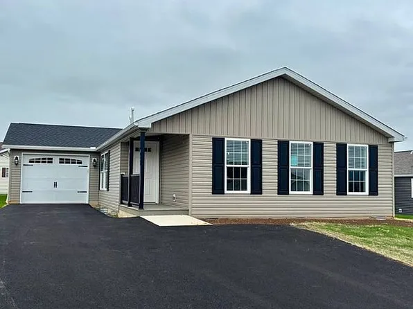 21 Burke Dr, Shippensburg, PA 17257