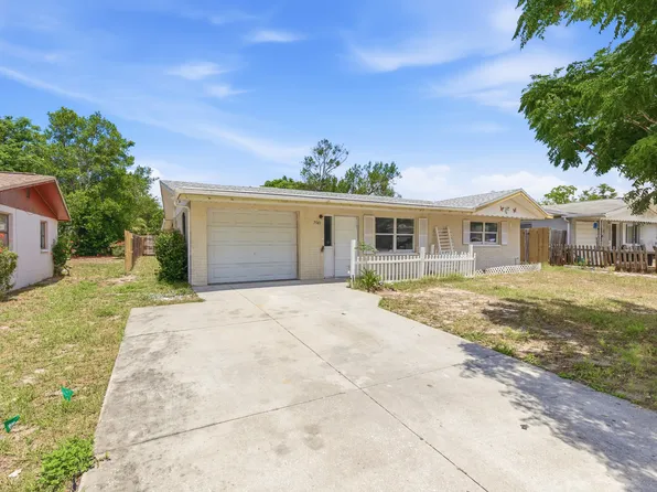 7541 Camelot Rd, Port Richey, FL 34668