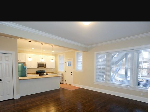 2nd image of 5143 S Ingleside Ave Unit 1