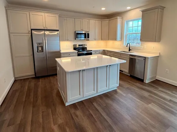 72 Potomac Ct, Prince Frederick, MD 20678