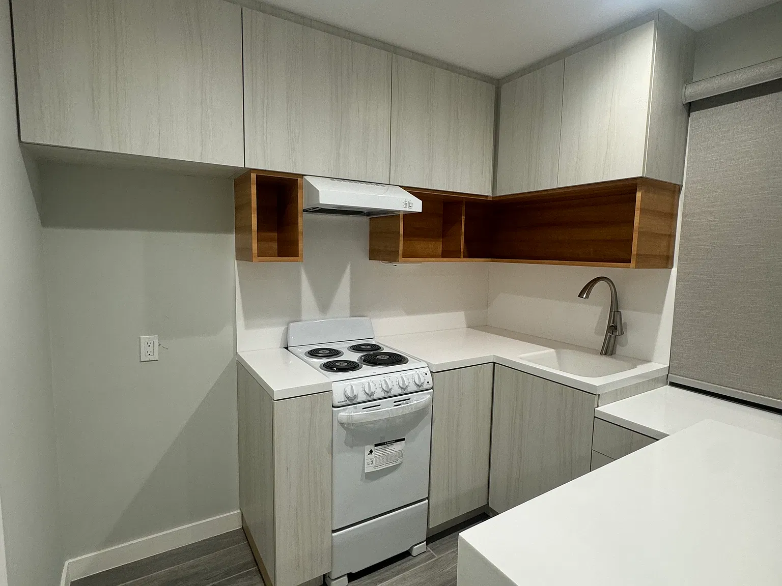 1 bed, 400 sqft, $2,200 — Photo 3