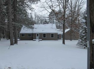 200 Pine Haven Dr, Roscommon, MI 48653