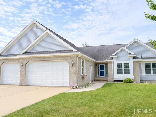 2131 18th Ave S, Escanaba, MI 49829