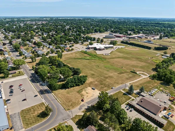 30th St, Monroe, WI 53566