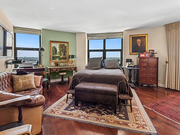 2nd image of 3660 N Lake Shore Dr APT 2812
