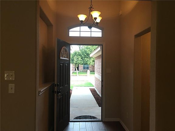 2nd image of 508 Greenvale Ct