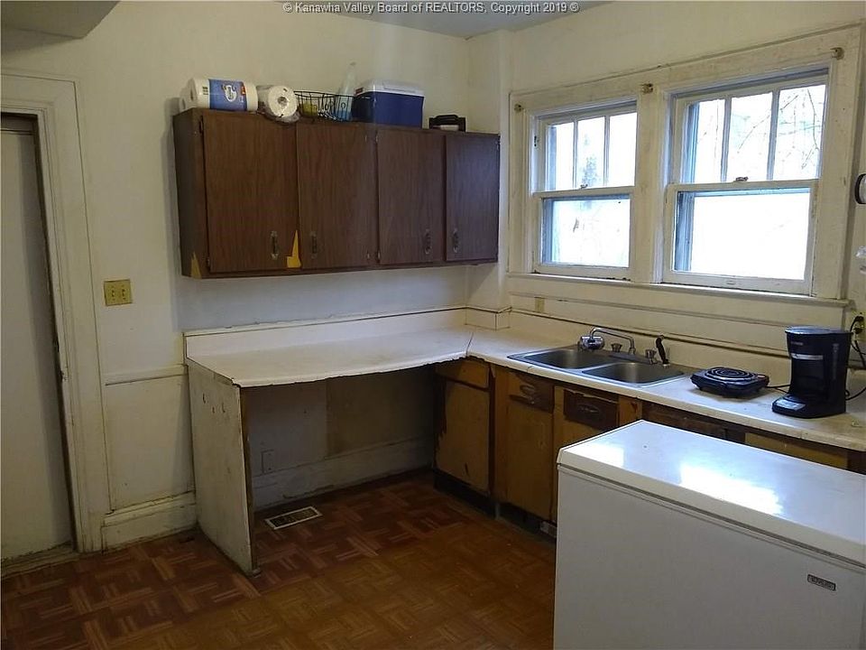 1000 Grant St, Charleston, WV 25302 Zillow