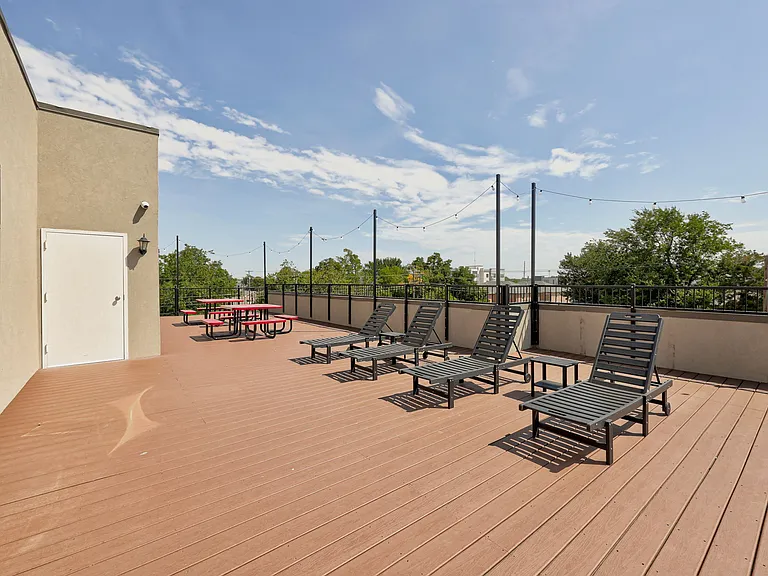 207 W Apache St — Photo 25