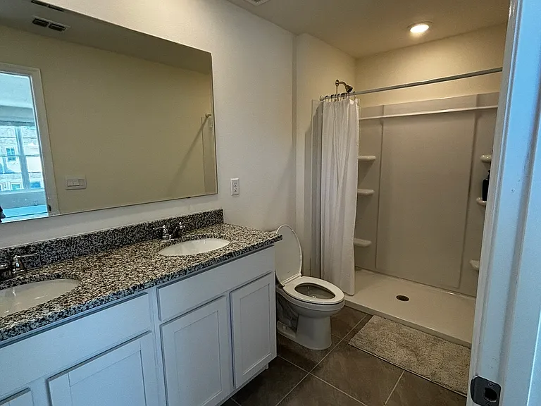 520 Zinfandel Dr #1 — Photo 7