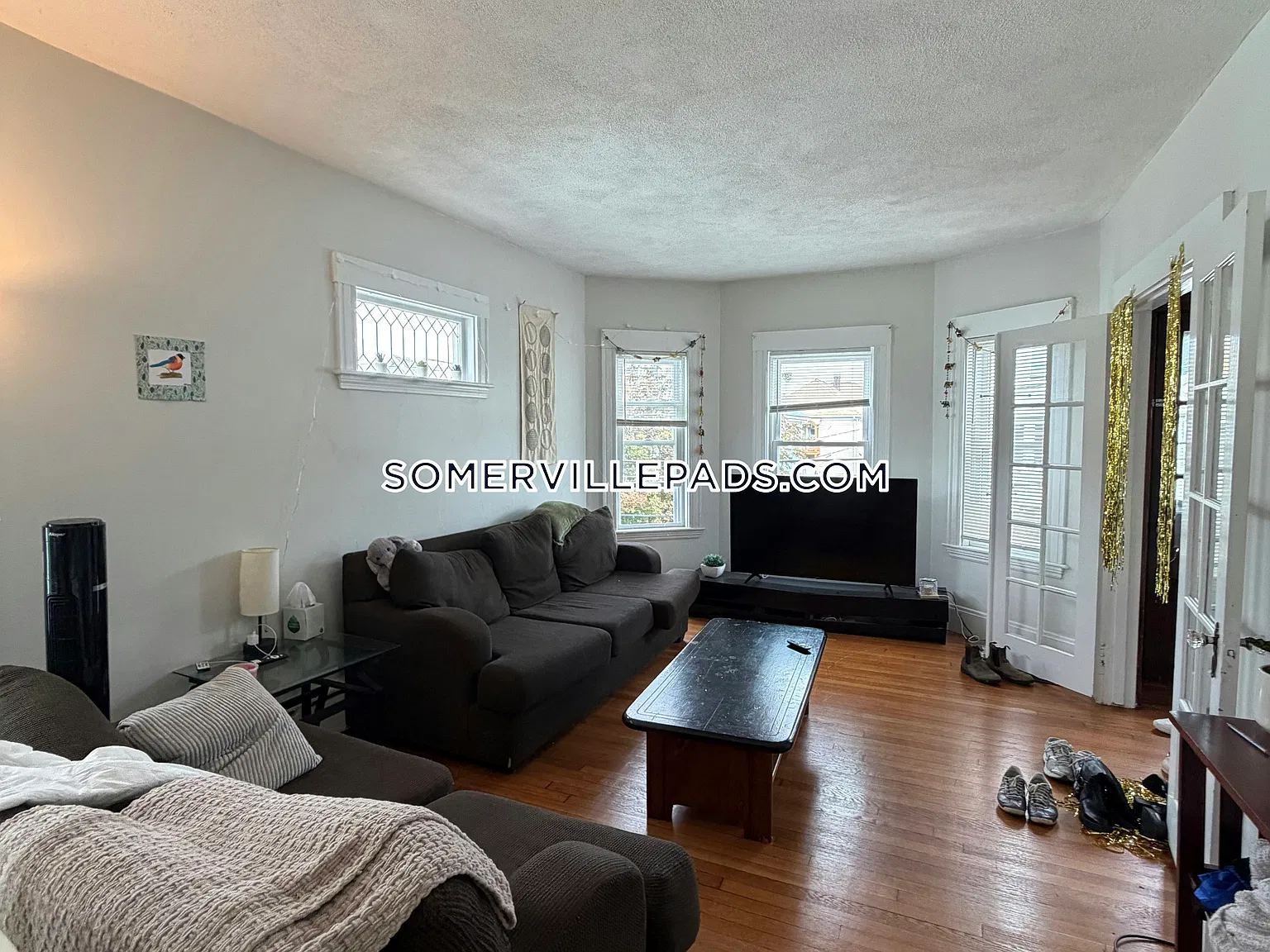 5 bed, 1.5 bath, 9999 sqft, $6,750 — Photo 3