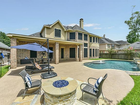 3rd image of 13723 Playa Lucia Ct