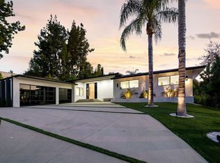 5001 Amigo Ave, Tarzana, CA 91356