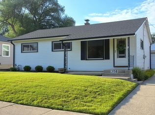 708 Columbia AVENUE, South Milwaukee, WI 53172
