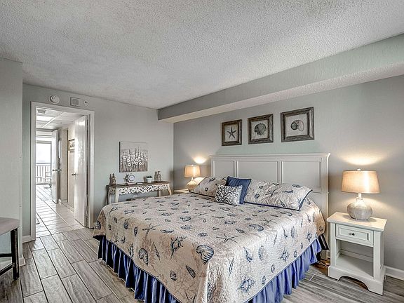 2nd image of 2300 N Ocean Blvd. #1033