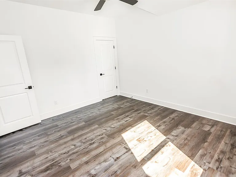 18219 Polo Meadow Dr — Photo 39