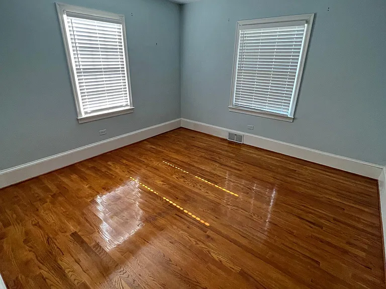 Down stairs bedroom