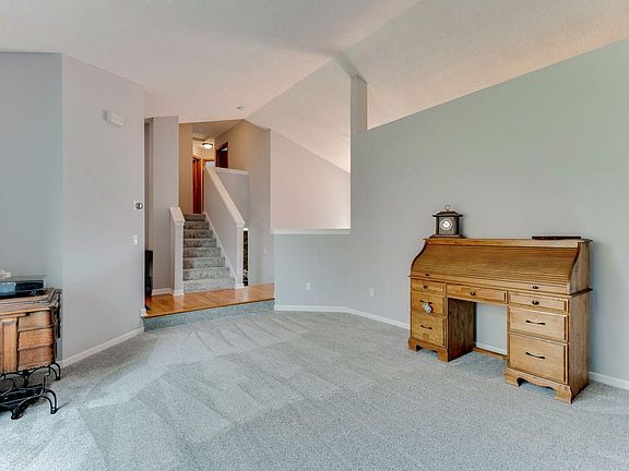 4th image of 13512 Dahlia Ct