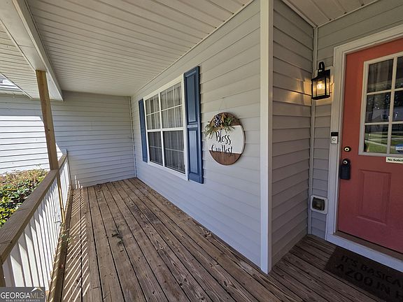 5th image of 801 Pointe Trl
