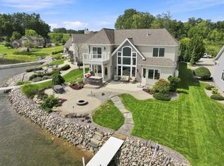 260 Lane 280aa Hamilton Lk, Hamilton, IN 46742