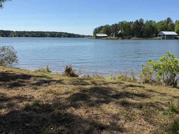 28 Annes Cir, Lumberton, MS 39455