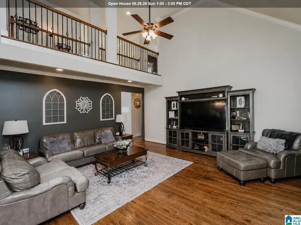 385 Grey Oaks Dr, Pelham, AL 35124