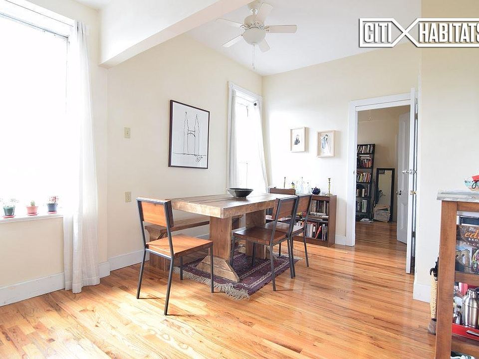 2nd image of 376 Sackett St APT 4L