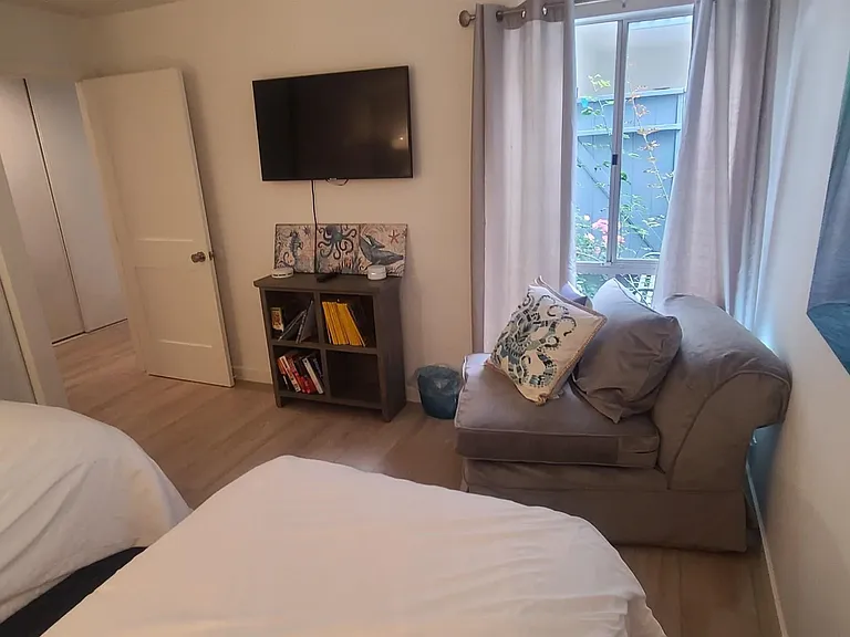 9 Antigua Ct — Photo 4