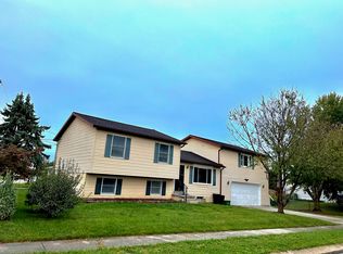 2 Sycamore Ln #A, Hanover, PA 17331