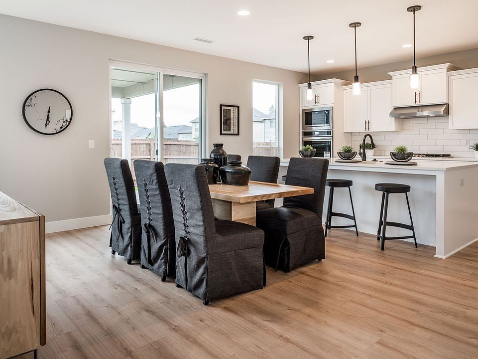 L’Appartement AMERICANA N/S Fooded P/O 527 NE 208th Ter Miami FL | Zillow