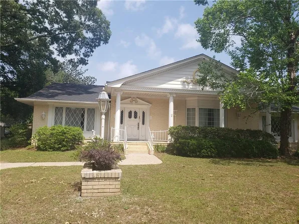 1221 Westbury Dr, Mobile, AL 36609