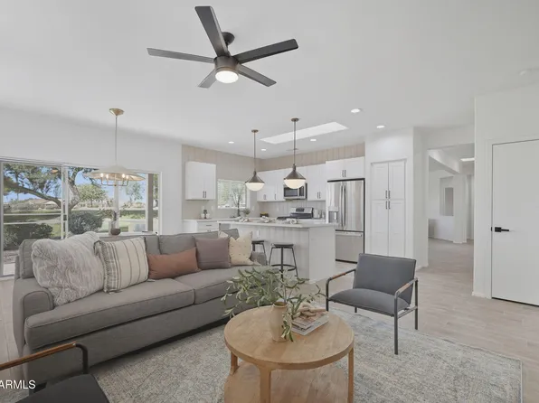 22408 N LAS VEGAS Drive, Sun City West, AZ 85375