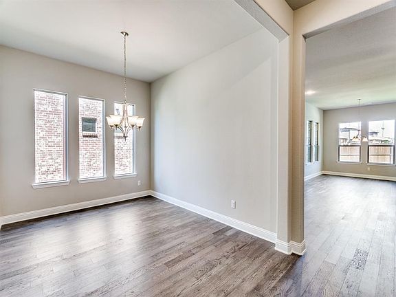 5th image of 1646 Mannheim Dr
