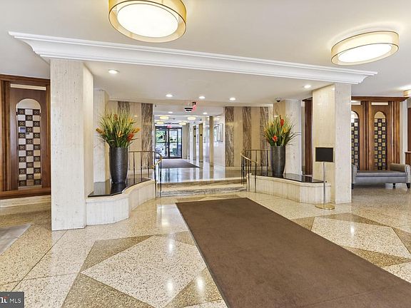 4th image of 1121 University Blvd W APT 1111