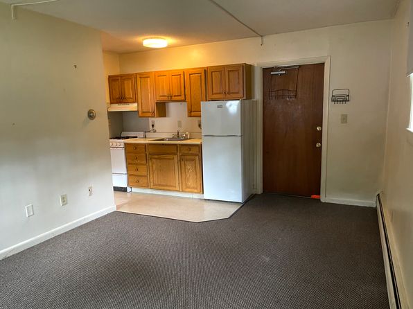 382 River St #384, Springfield, VT 05156