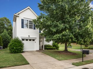 9043 Holland Park Ln, Charlotte, NC 28277