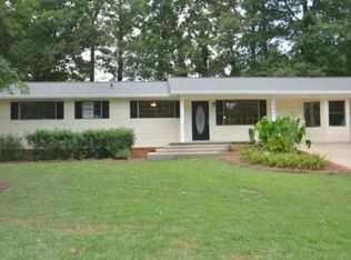 3881 Erica Cir, Douglasville, GA 30135