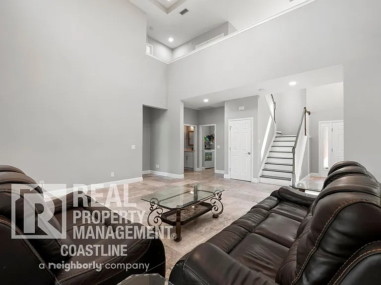 2585 Hobblebrush Dr — Photo 15