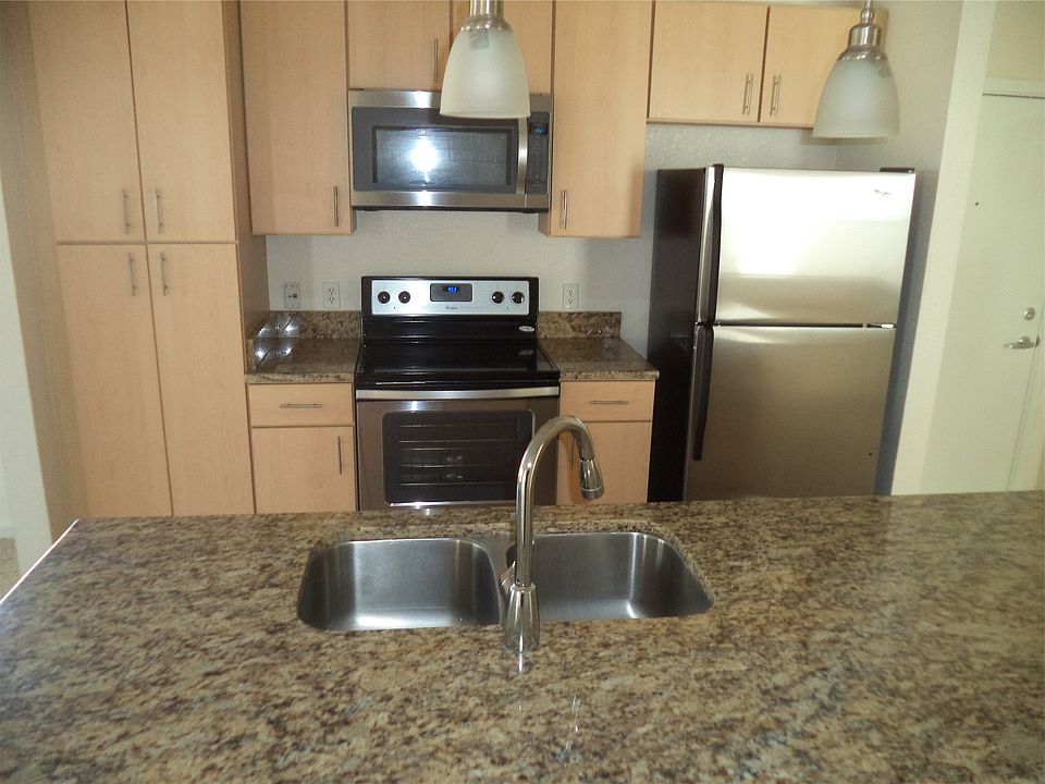 1st image of 1531 W Lemon St APT 6406